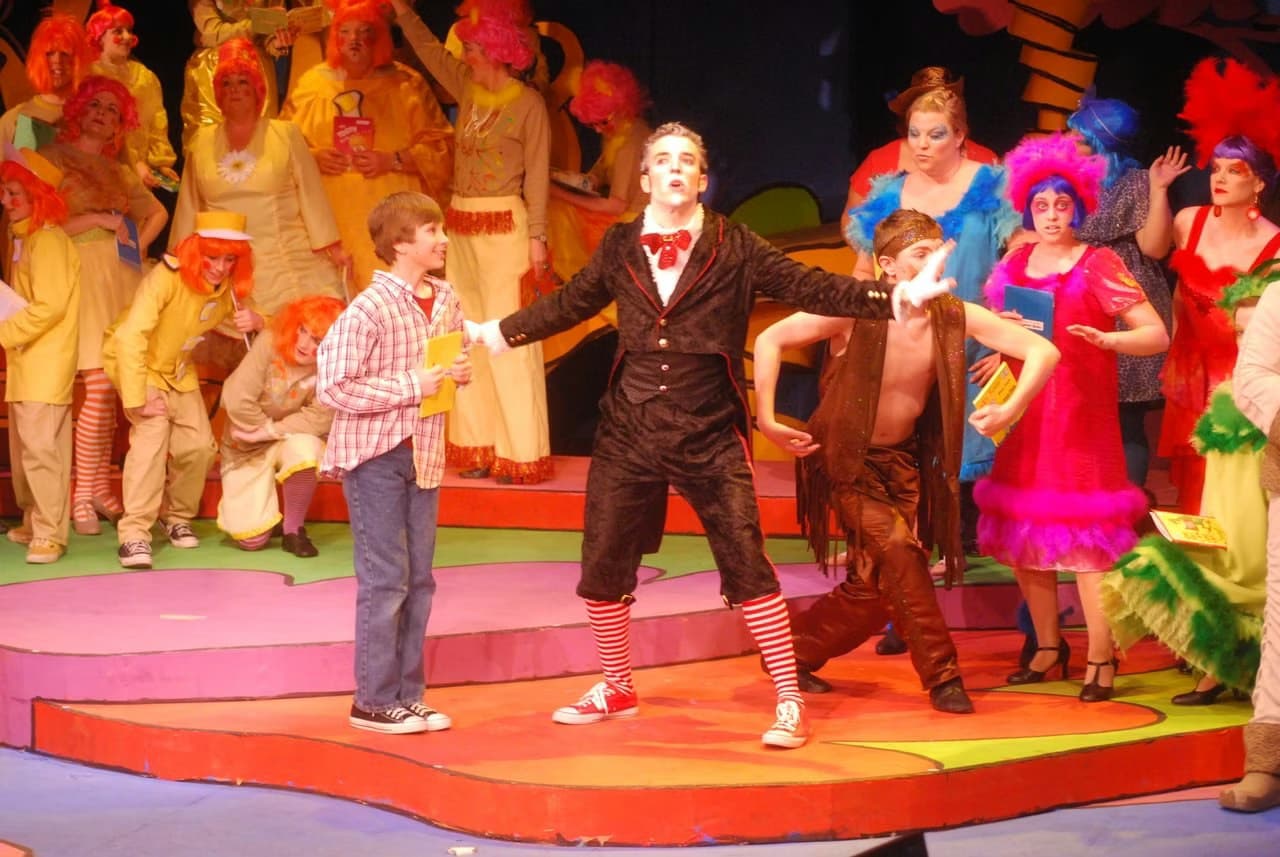 PentacleTheatre05-medium.avif